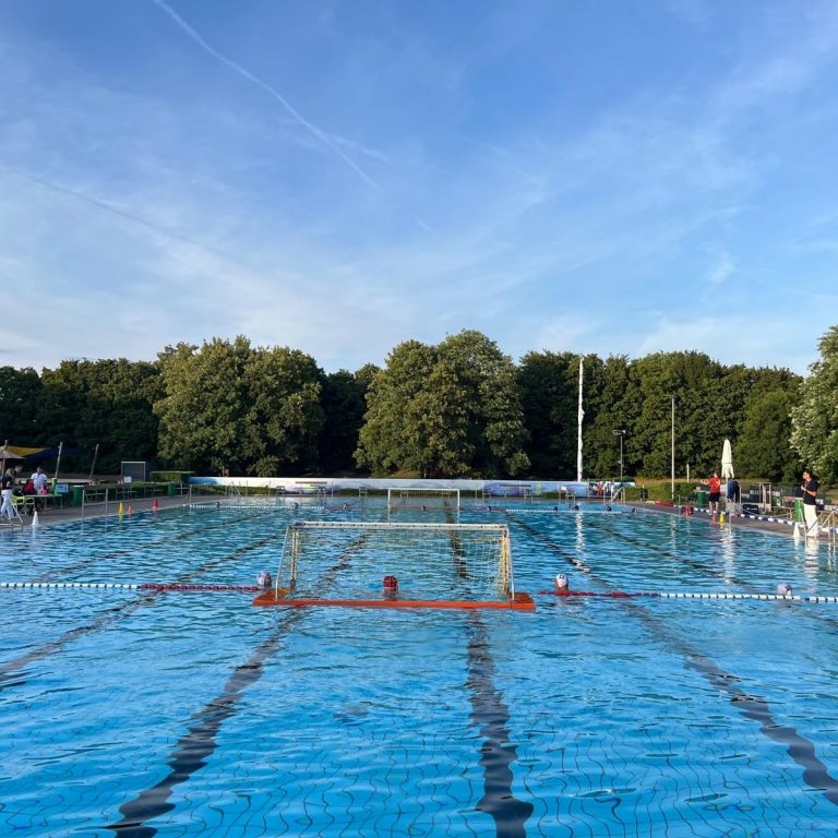 Wasserball Freibad 2